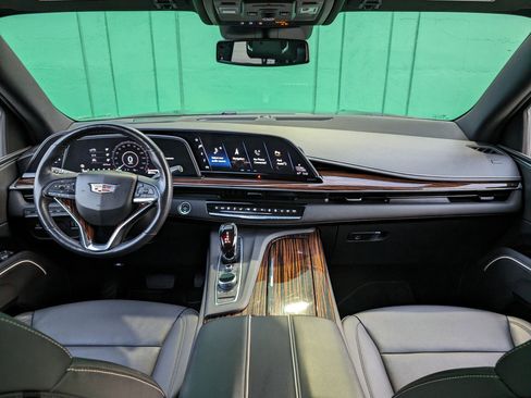 Used 2021 Cadillac Escalade ESV Luxury image 21