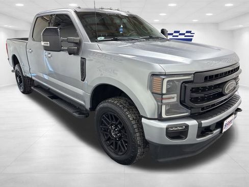Used 2020 Ford F350 Lariat image 3