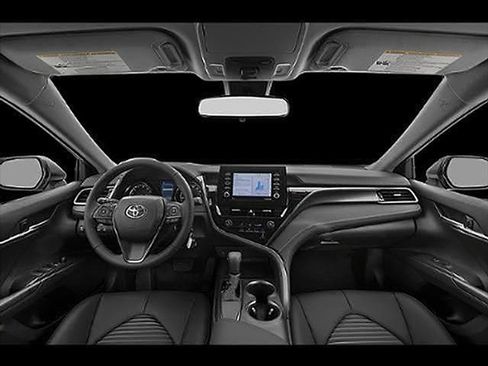 Used 2021 Toyota Camry SE w/ Cold Weather Package FWD image 41