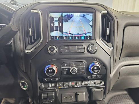 Used 2022 GMC Sierra 2500 AT4 w/ AT4 Preferred Package image 27