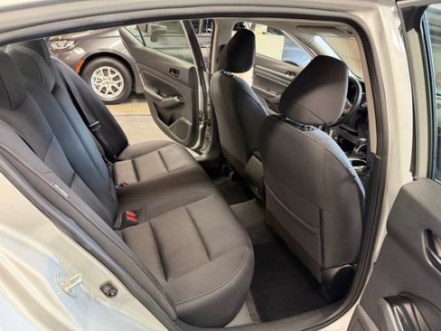 Used 2023 Nissan Altima 2.5 SV FWD image 26