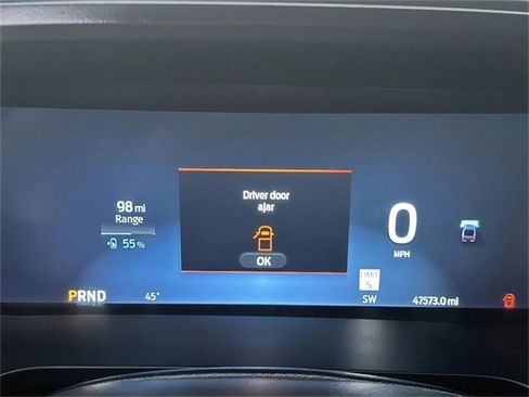 Used 2022 Ford F150 Lightning Lariat image 16