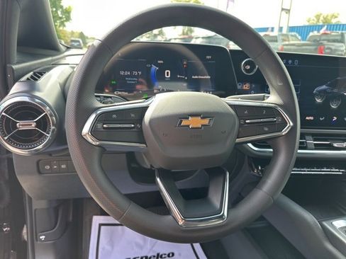 New 2026 Chevrolet Equinox EV LT image 26