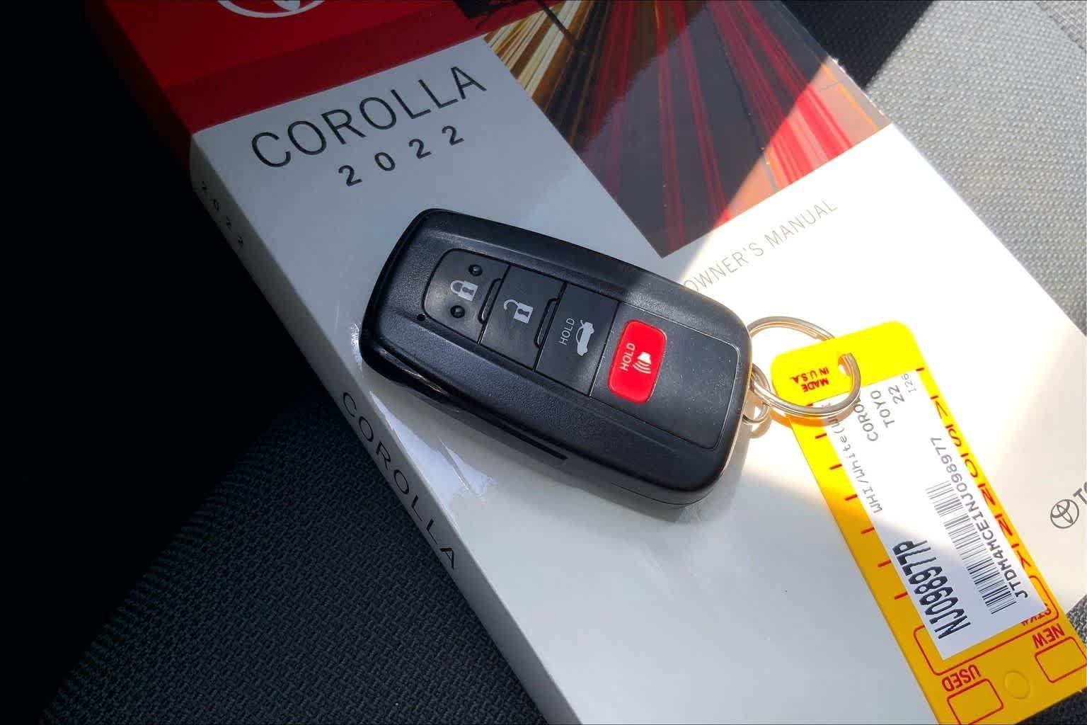 Used 2022 Toyota Corolla SE FWD image 19
