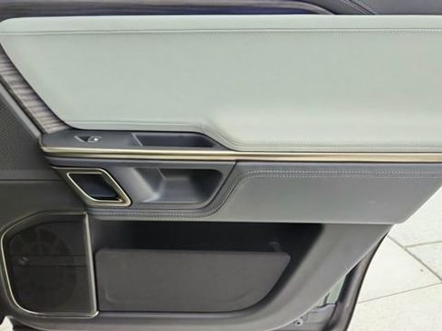 Used 2024 Rivian R1S Adventure image 28