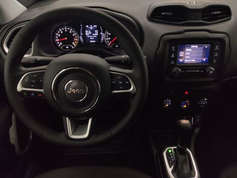Used 2020 Jeep Renegade Sport FWD image 22