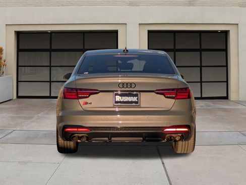 Used 2023 Audi S4 Premium Plus w/ Premium Plus Package image 5