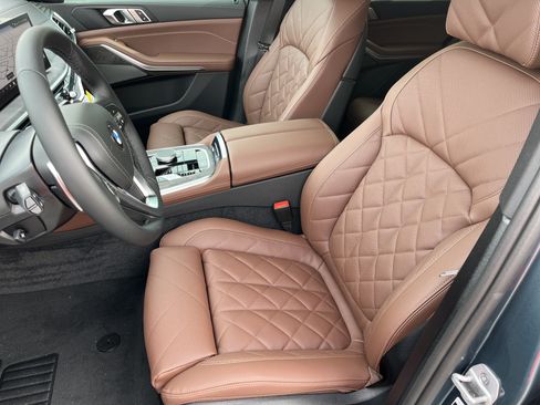 New 2026 BMW X5 xDrive40i w/ Climate Comfort Package AWD/4WD image 18