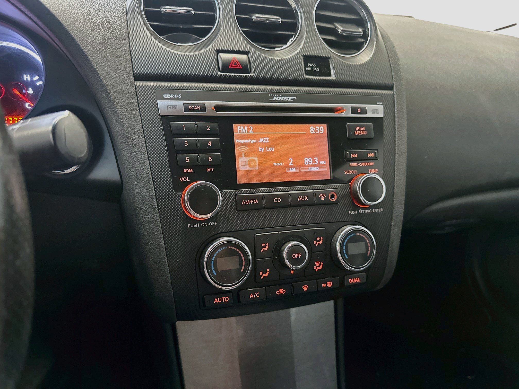 Used 2010 Nissan Altima 2.5 SL w/ SL Pkg FWD image 25