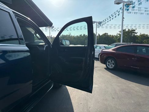 Used 2017 GMC Yukon XL SLT image 14