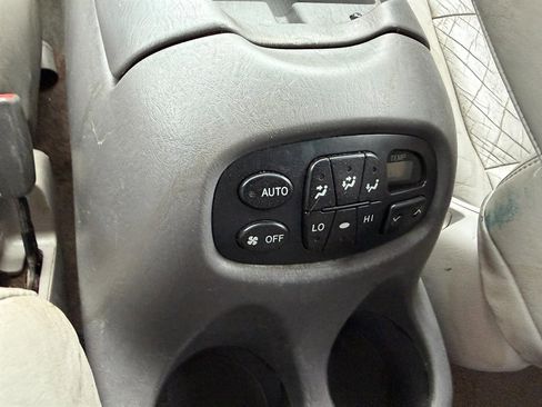 Used 2003 Toyota Sequoia SR5 image 14