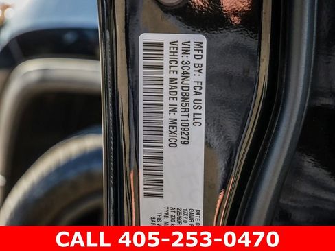 Used 2024 Jeep Compass Latitude AWD/4WD image 45