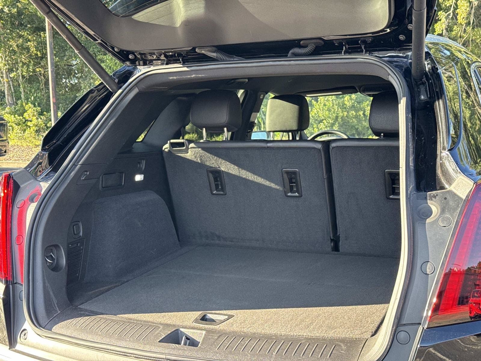 Used 2025 Cadillac XT5 Luxury FWD image 29