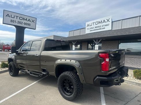 Used 2022 Chevrolet Silverado 2500 High Country w/ Safety Package II AWD/4WD image 8