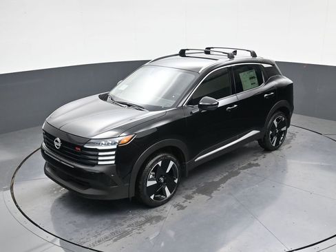 New 2025 Nissan Kicks SR image 27