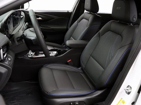 New 2026 Buick Envista Sport Touring w/ Convenience I Package image 9