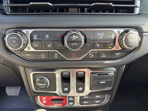 New 2026 Jeep Wrangler Rubicon image 33