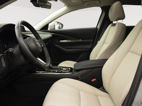 Used 2025 MAZDA CX-30 AWD 2.5 S w/ Preferred Package image 2