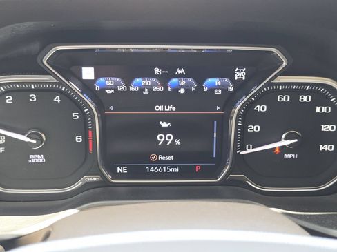 Used 2021 GMC Yukon Denali w/ Denali Ultimate Package AWD/4WD image 24