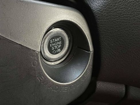Used 2023 Jeep Renegade Latitude AWD/4WD image 25