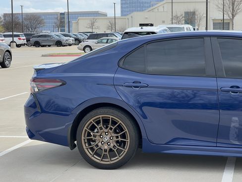 Used 2023 Toyota Camry SE w/ Convenience Package image 11