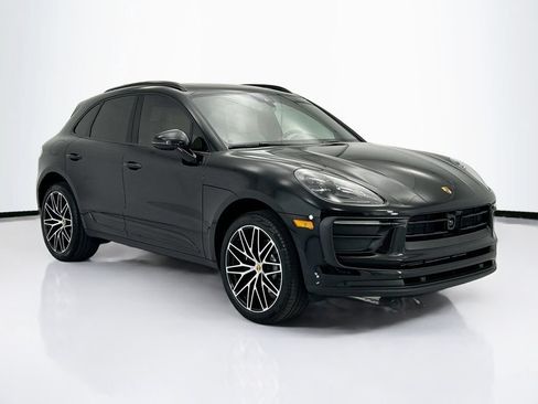 Used 2026 Porsche Macan AWD/4WD image 9