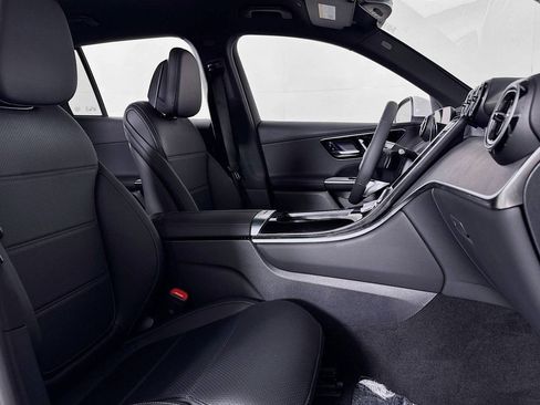 New 2026 Mercedes-Benz GLC 300 image 6