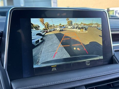 Used 2024 Chevrolet Tahoe Z71 image 27