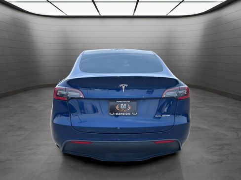 Used 2022 Tesla Model Y Long Range image 4