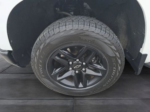 Used 2019 Chevrolet Silverado 1500 Custom Trail Boss w/ Custom Convenience Package image 28