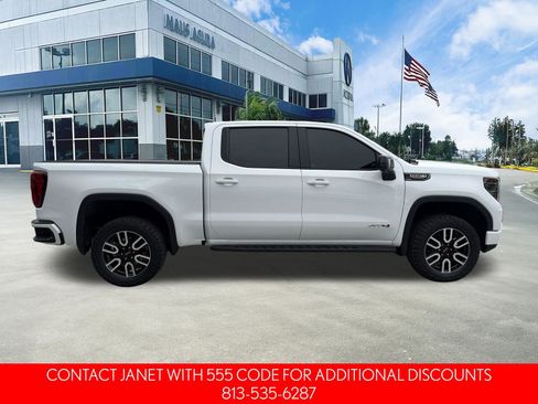 Used 2024 GMC Sierra 1500 AT4 w/ Technology Package AWD/4WD image 3