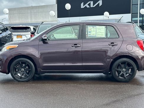 Used 2014 Scion xD image 7