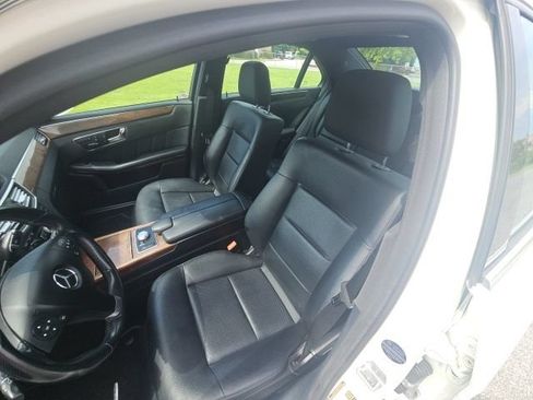 Used 2011 Mercedes-Benz E 350 4MATIC Sedan image 10