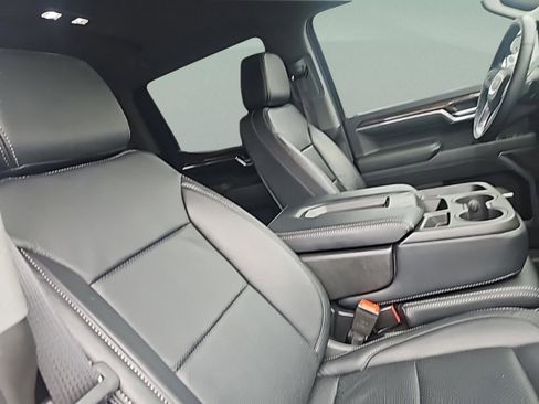 Used 2024 GMC Sierra 1500 Elevation image 35
