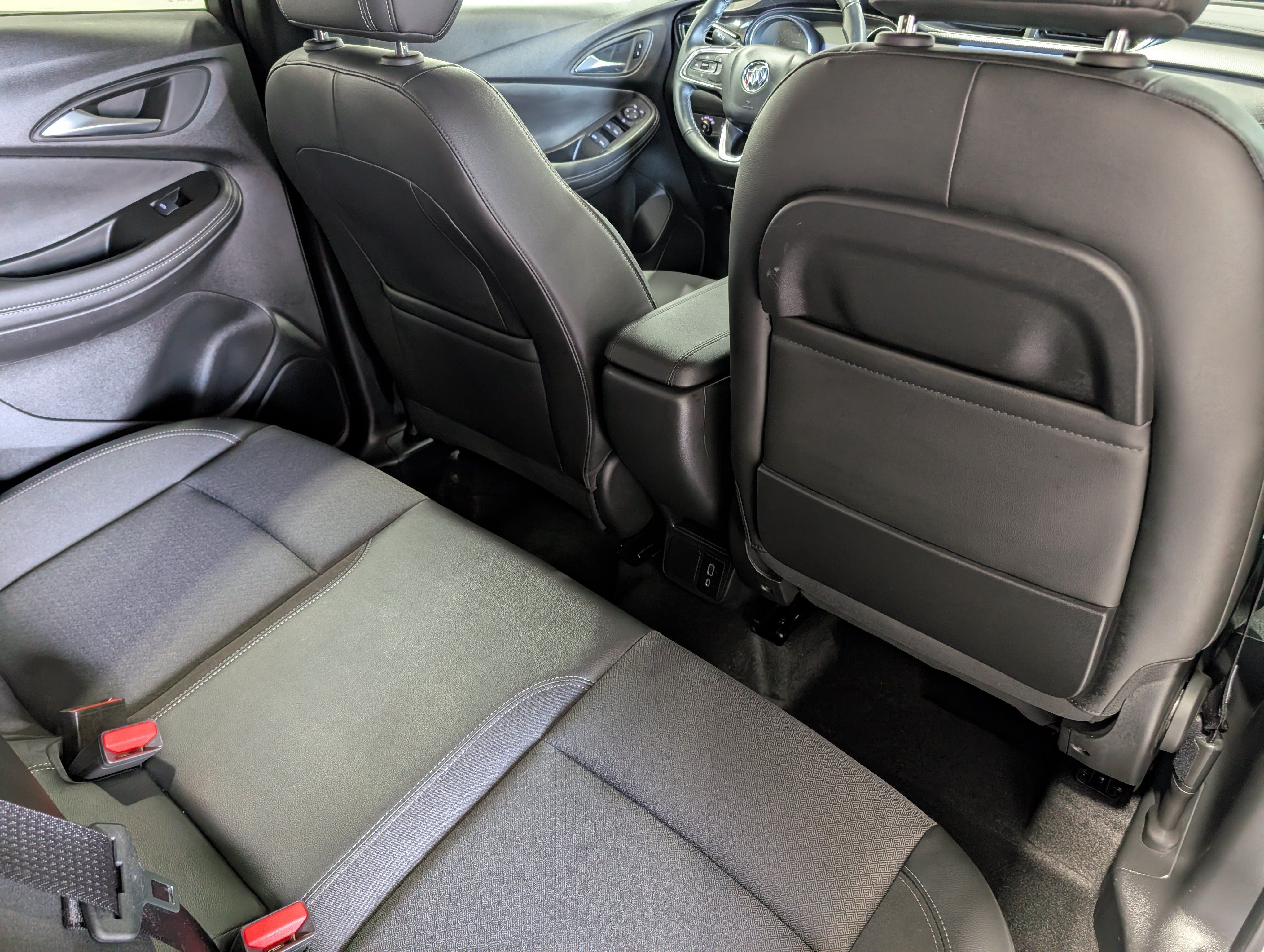 Used 2023 Buick Encore GX Preferred w/ Cold Weather Comfort Package AWD/4WD image 16