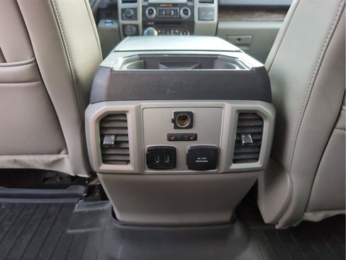 Used 2018 Ford F150 Lariat w/ Equipment Group 502A Luxury AWD/4WD image 28