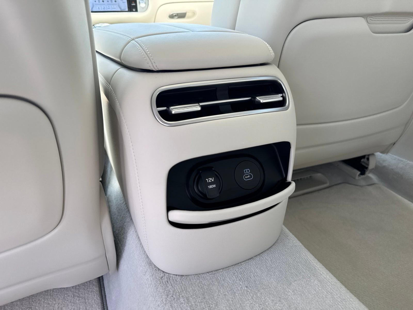 New 2026 Genesis G90 3.5T AWD/4WD image 16