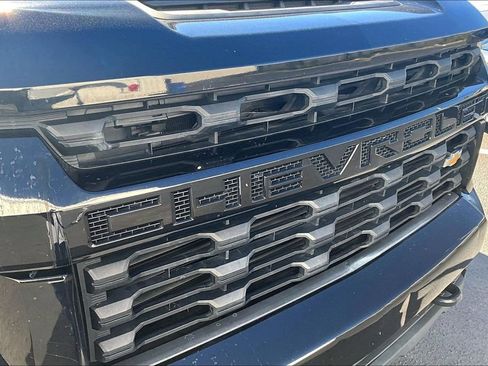 Used 2022 Chevrolet Silverado 2500 Custom w/ Custom Value Package image 31