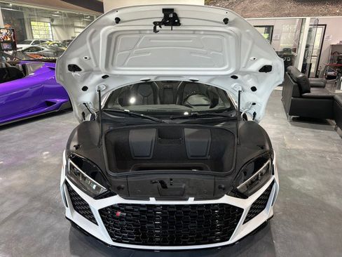 Used 2020 Audi R8 V10 w/ 20" Wheel Package AWD/4WD image 27