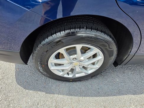 Used 2023 Chevrolet Equinox LS w/ LS Convenience Package FWD image 9
