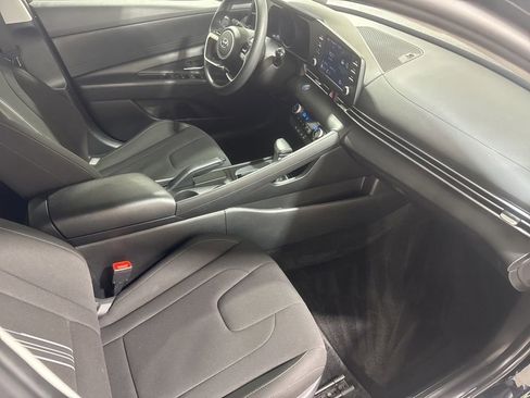 Used 2023 Hyundai Elantra SEL FWD image 26