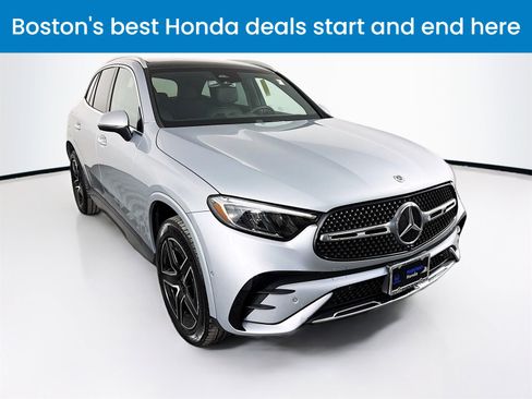 Used 2023 Mercedes-Benz GLC 300 4MATIC image 1