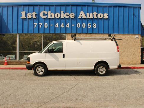 Used 2016 Chevrolet Express 2500 RWD image 14