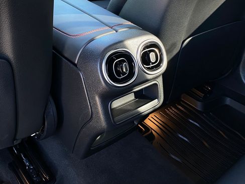 Used 2026 Mercedes-Benz GLC 43 AMG 4MATIC image 29