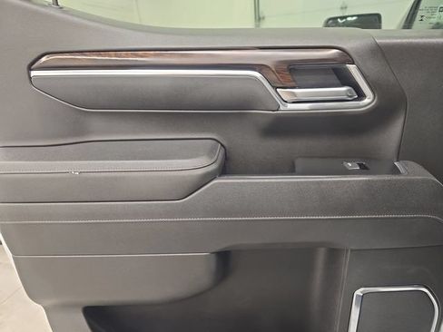 Used 2025 GMC Sierra 1500 SLT AWD/4WD image 19