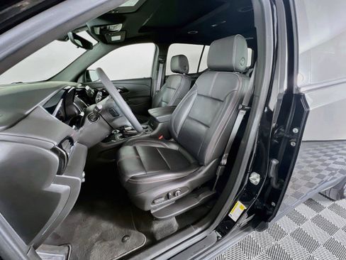 Used 2023 Chevrolet Traverse RS AWD/4WD image 23