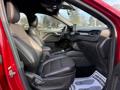 Used 2024 Ford Escape ST-Line image 11