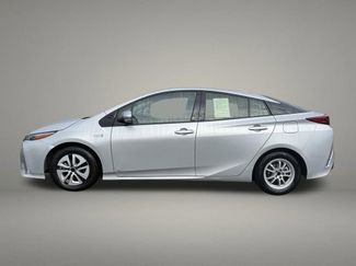 Used 2018 Toyota Prius Prime Plus FWD video 2