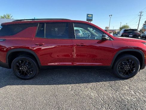 New 2026 Chevrolet Traverse LT FWD image 4