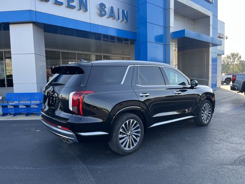 Used 2024 Hyundai Palisade Calligraphy image 7
